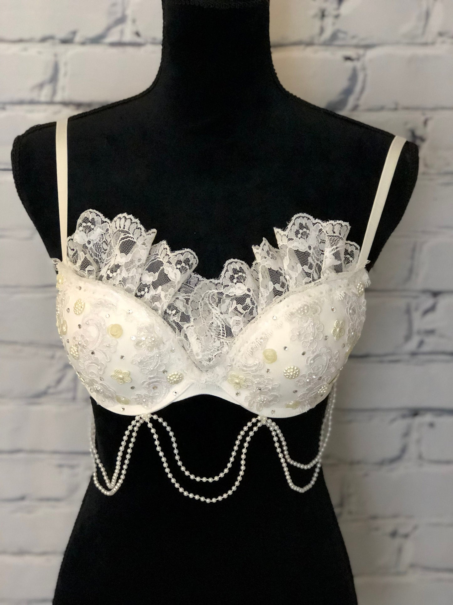 Lace & Pearl Bridal Rave Bra - For any Rave Outfit, edm Bra, Exotic Dance  Bra, edm Outfit, Rave Wear, EDC Bra, EDC Outfit, or EDC Costume